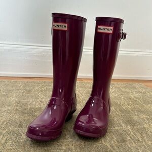 Hunter Boots in Purple Gloss